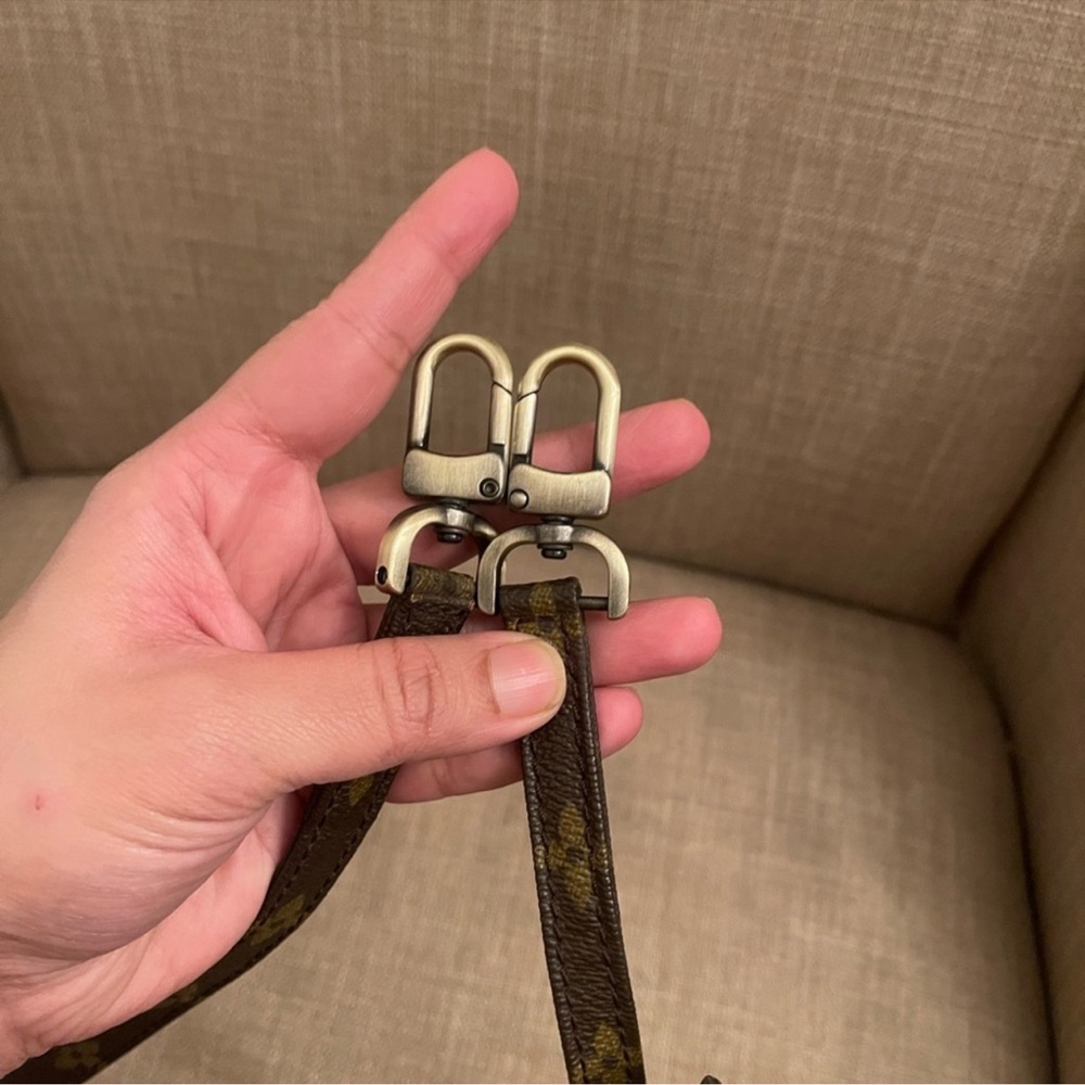 Authentic Louis Vuitton monogram crossbody strap - Picture 12 of 12